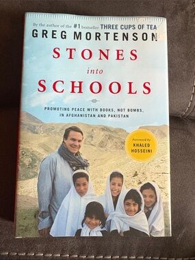 🔥5 FOR $25🔥 Stones Into Schools by Greg Mortenson